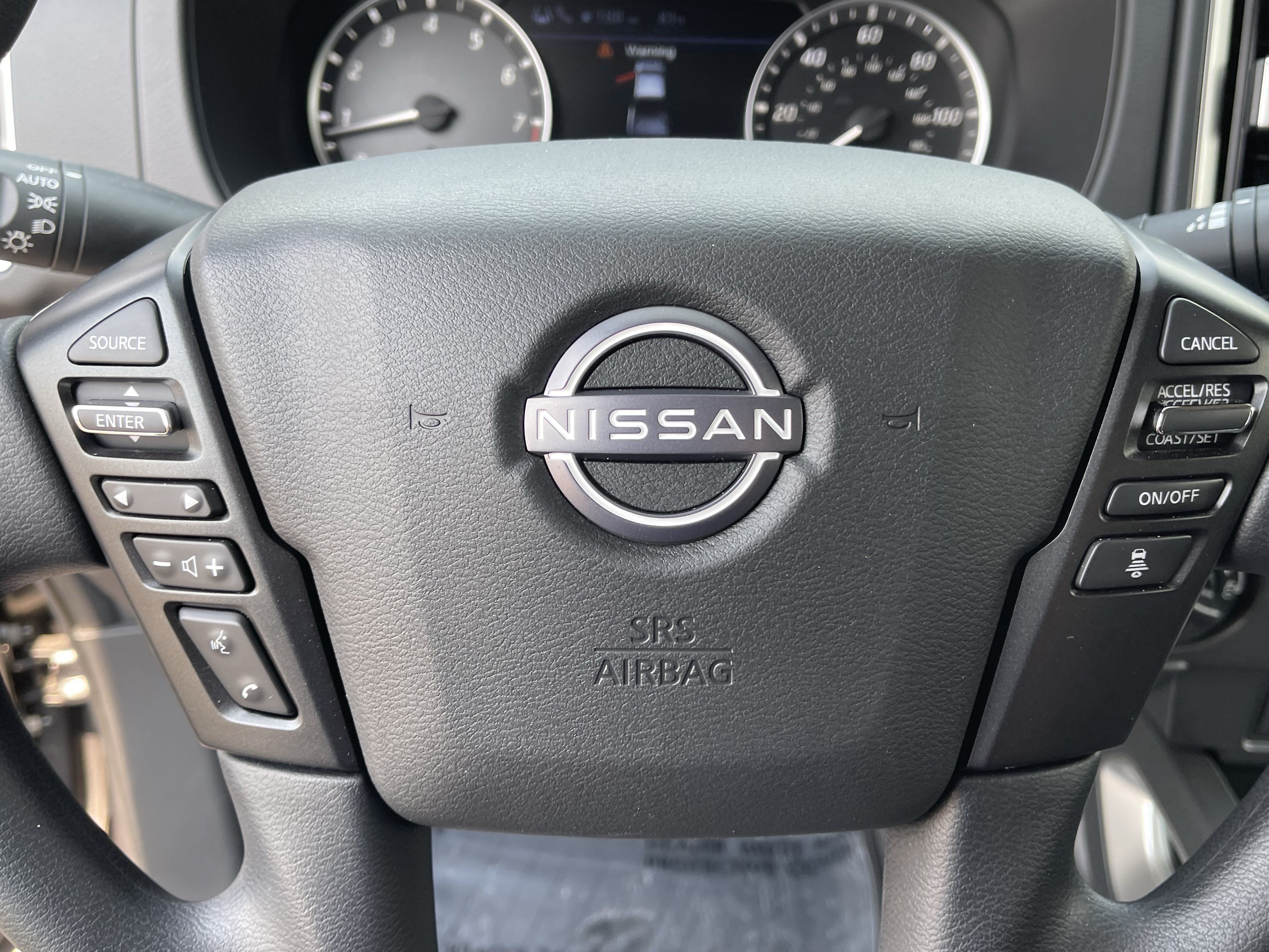 Used 2025 Nissan Frontier SV AWD/4WD image 22