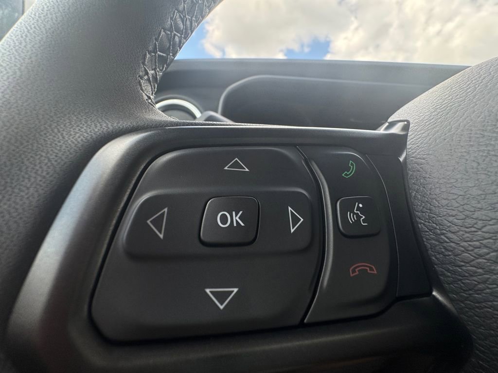 New 2025 Jeep Gladiator Sport image 19