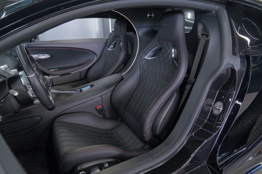Used 2018 Bugatti Chiron AWD/4WD image 11