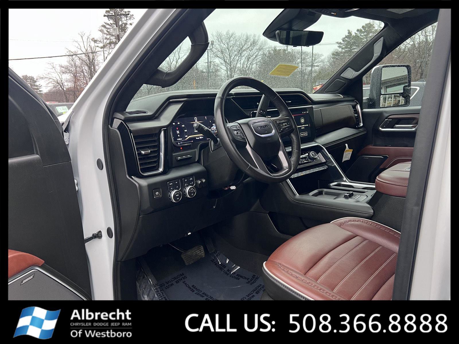 Used 2024 GMC Sierra 2500 Denali Ultimate w/ Snow Plow Prep/Camper Package image 10