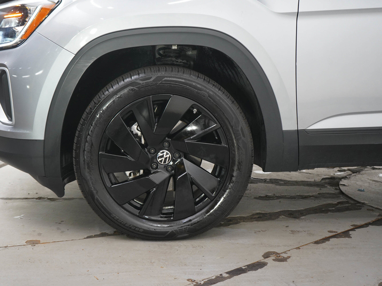 Used 2026 Volkswagen Atlas SE AWD/4WD image 30
