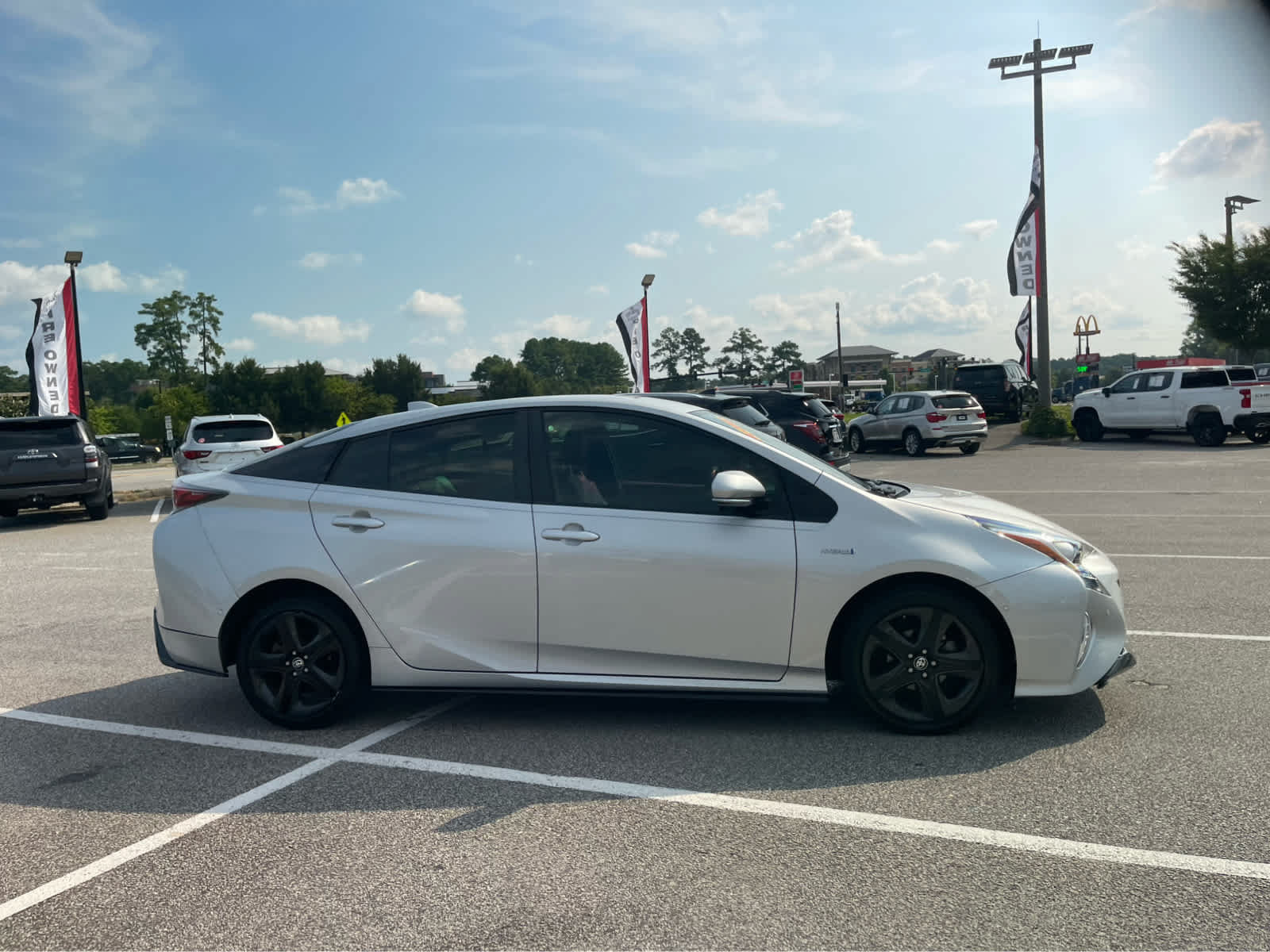 Used 2017 Toyota Prius Four Touring w/ Appearance Package FWD image 4
