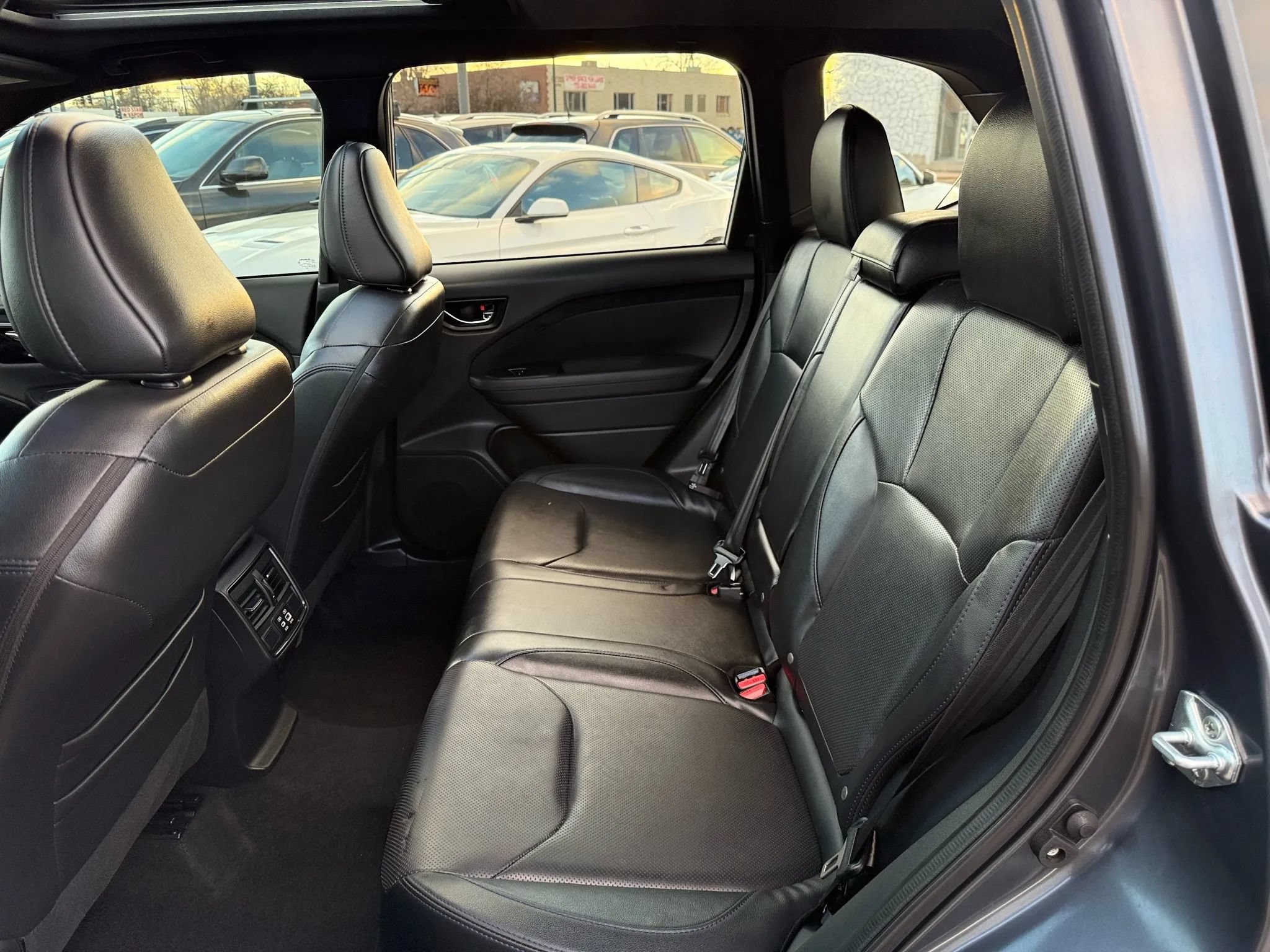 Used 2025 Subaru Forester Limited AWD/4WD image 16