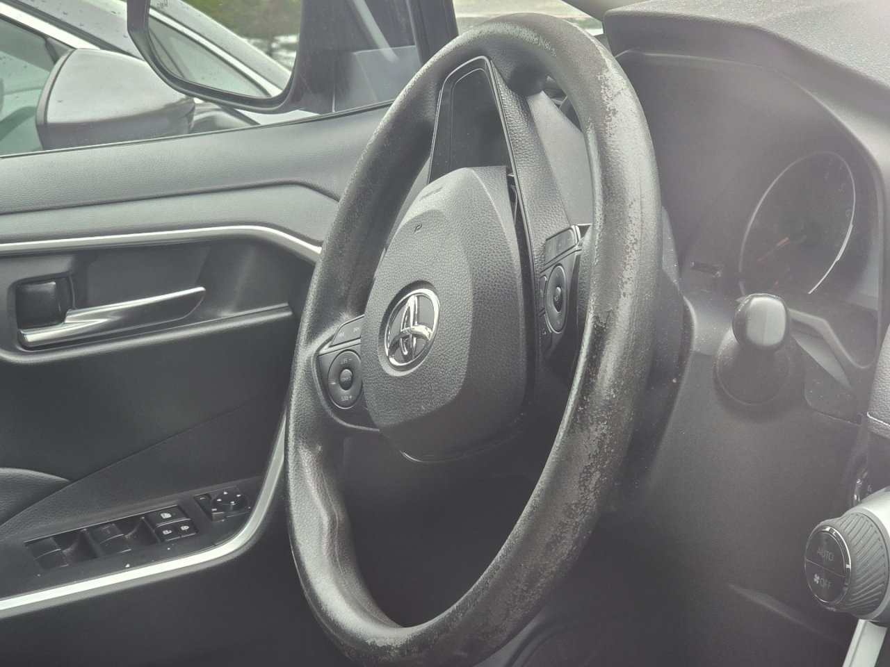 Used 2019 Toyota RAV4 XLE AWD/4WD image 20