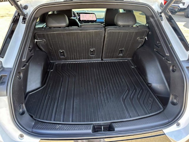 Used 2024 Chevrolet Equinox EV LT FWD image 13