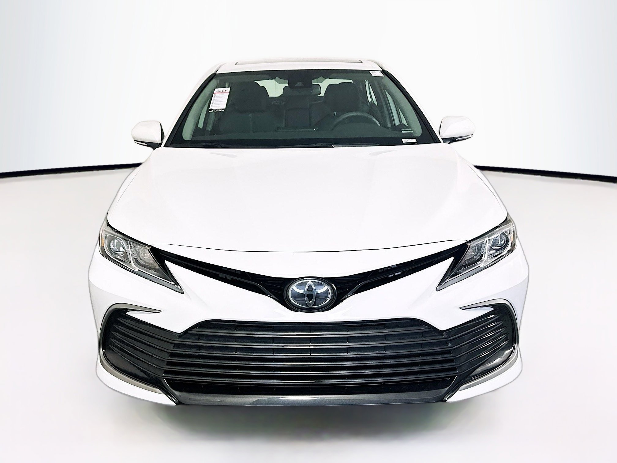Used 2024 Toyota Camry LE w/ Convenience Package FWD image 6
