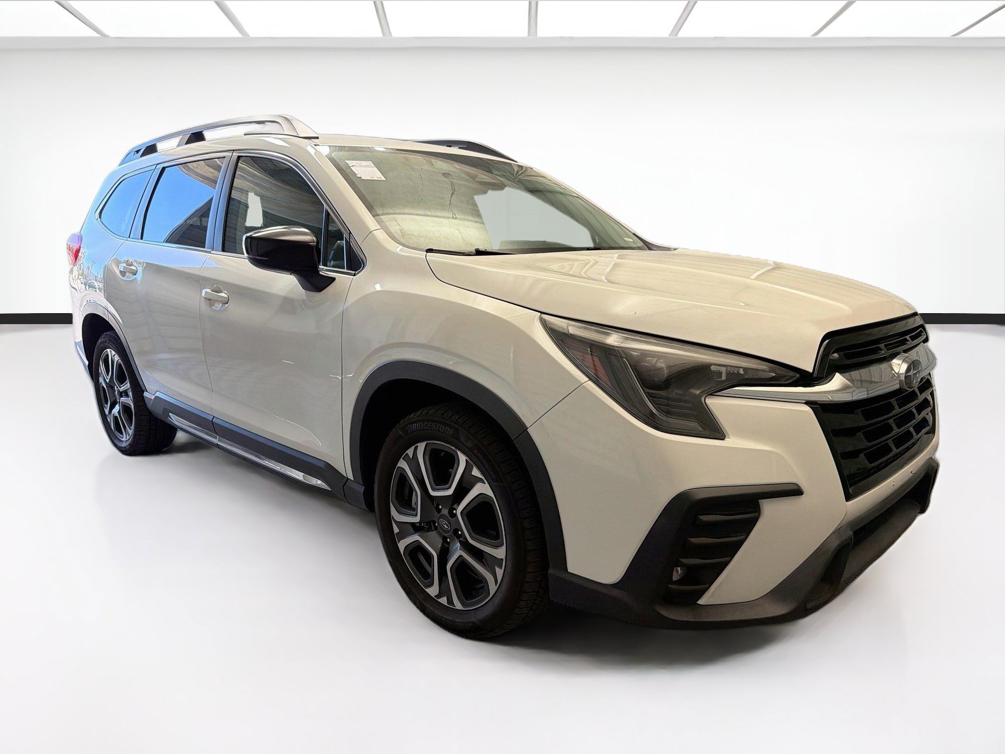 Used 2024 Subaru Ascent Limited AWD/4WD image 3