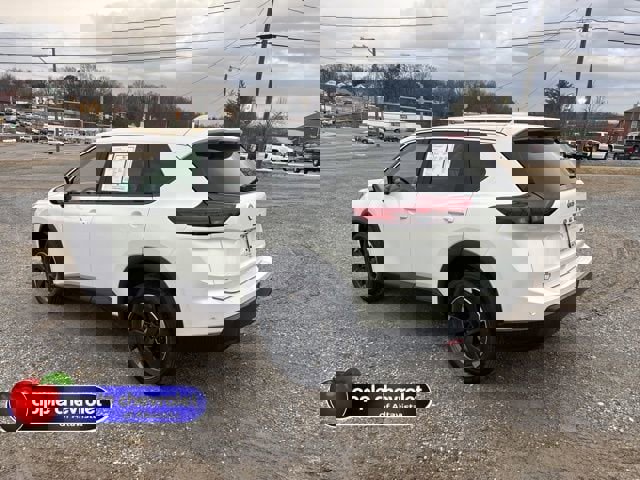 Used 2025 Nissan Rogue SV image 4