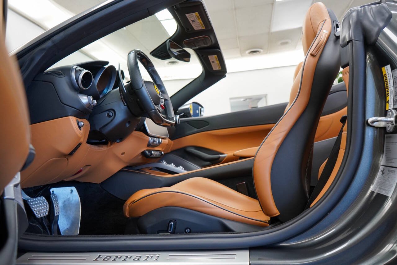 Used 2019 Ferrari Portofino RWD image 69