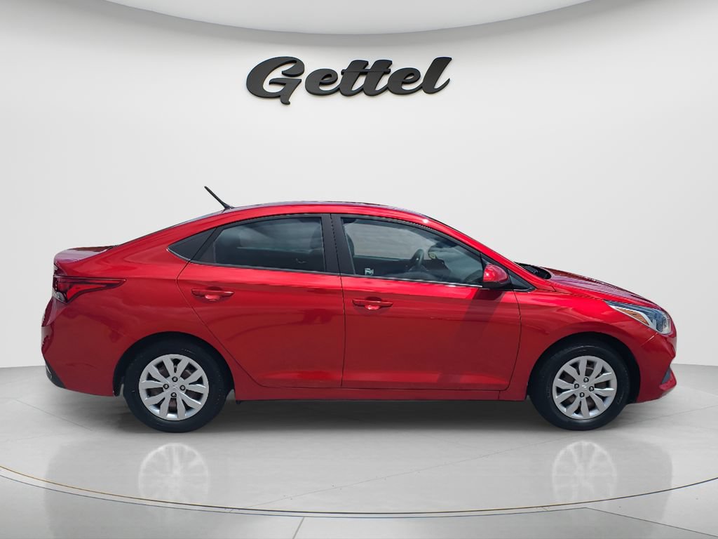Used 2019 Hyundai Accent SE FWD image 4