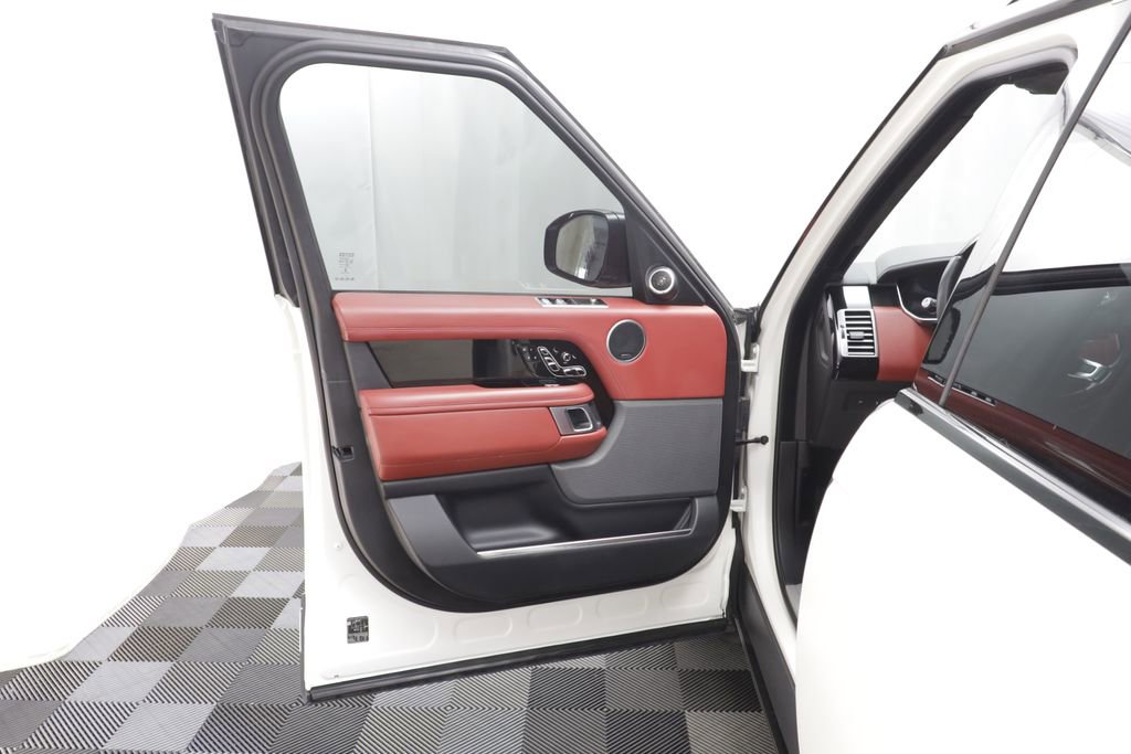 Used 2021 Land Rover Range Rover Long Wheelbase Autobiography image 5