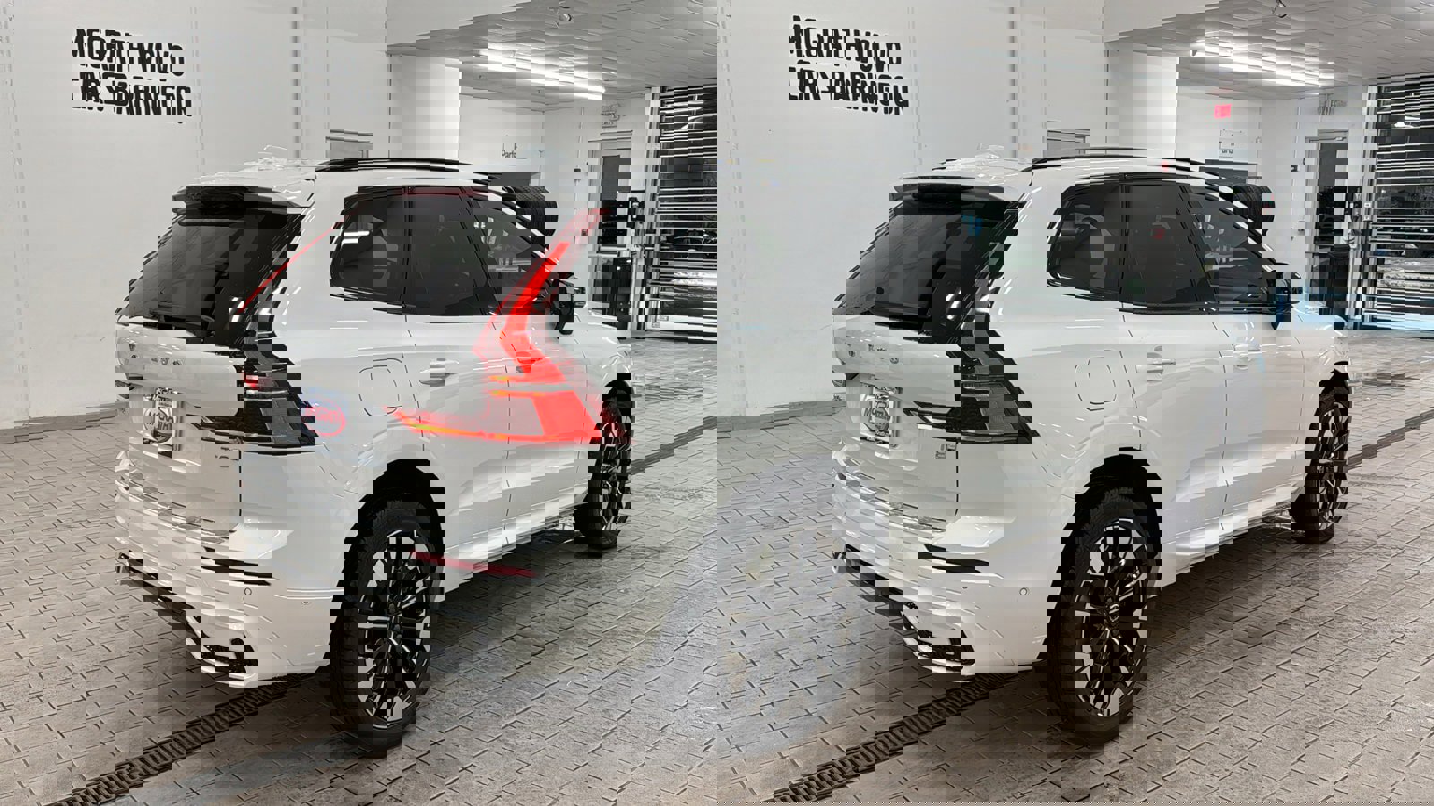 New 2026 Volvo XC60 T8 Plus w/ Protection Package Premier image 5