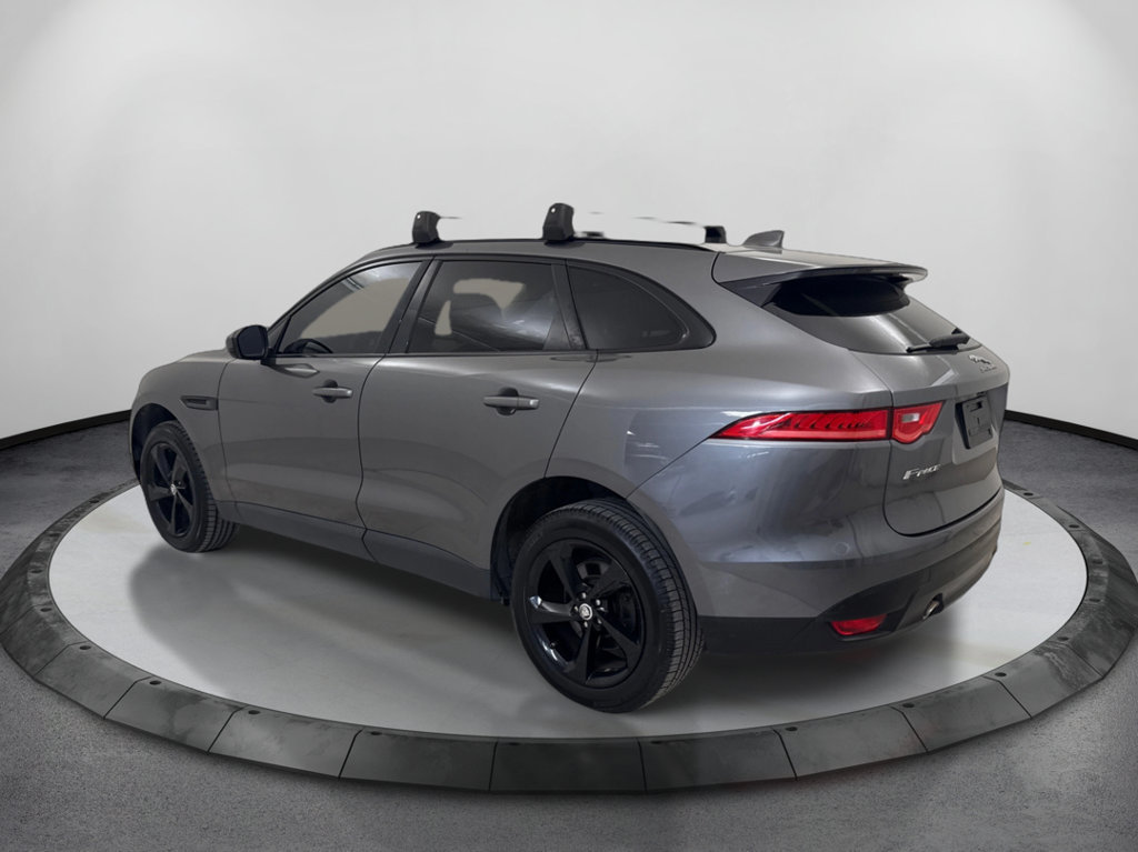 Used 2018 Jaguar F-PACE Premium AWD/4WD image 8