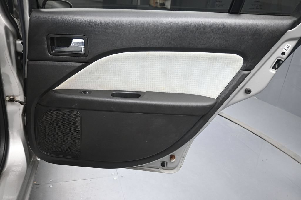 Used 2008 Mercury Milan FWD image 23