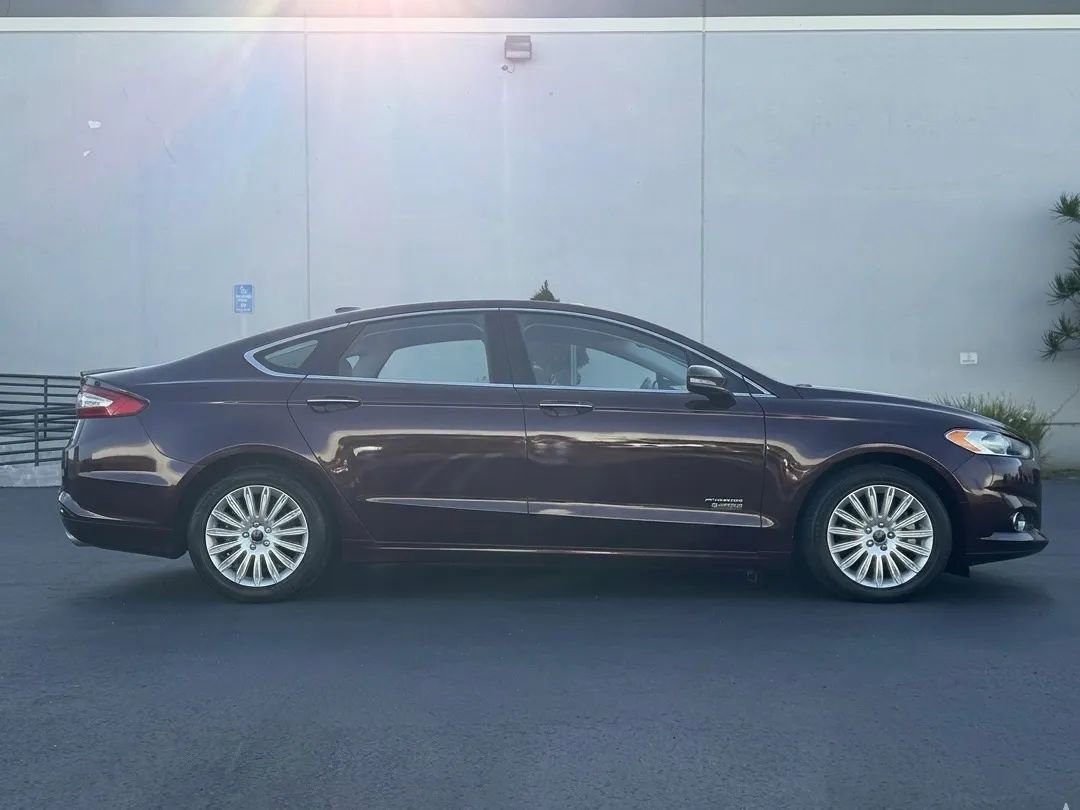 Used 2013 Ford Fusion Energi Titanium w/ Driver Assist Pkg image 2
