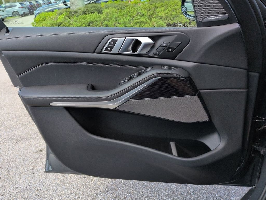 New 2026 BMW X5 sDrive40i w/ M Sport Package image 31