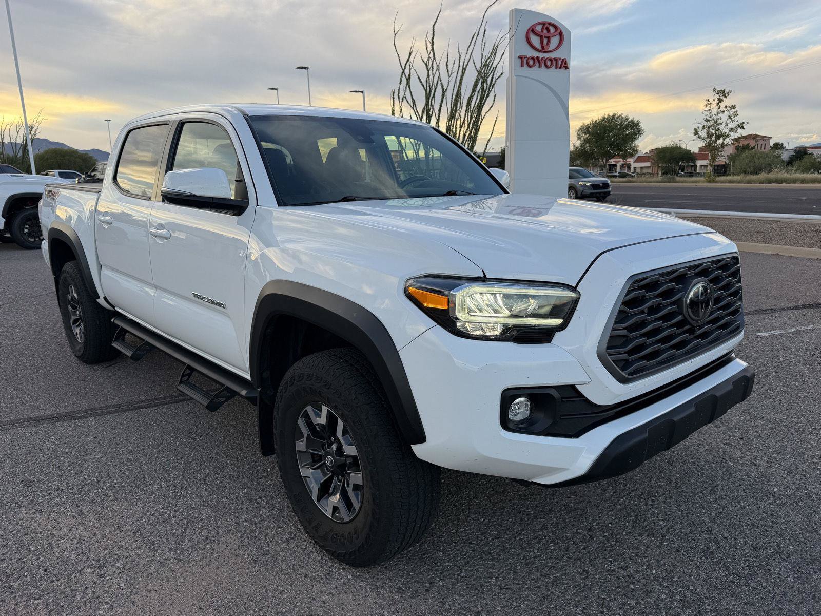 Used 2023 Toyota Tacoma TRD Off-Road w/ TRD Premium Off Road Package AWD/4WD image 8