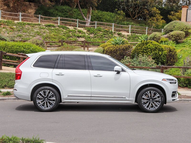 Used 2022 Volvo XC90 T8 Inscription Expression w/ Advanced Package AWD/4WD image 7