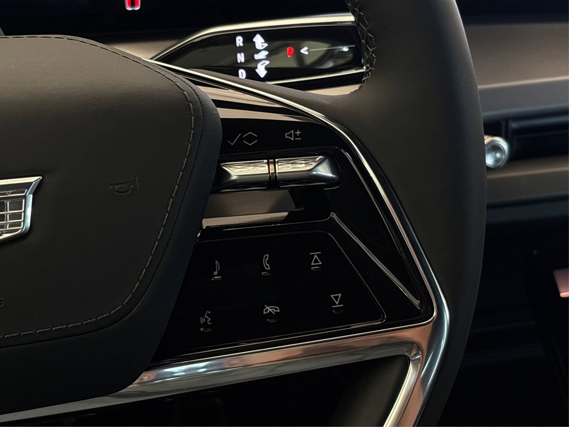 New 2026 Cadillac Vistiq Platinum image 30