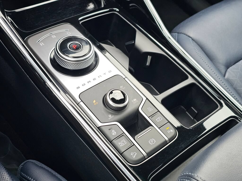 Certified 2023 Kia Sorento SX Prestige AWD/4WD image 20