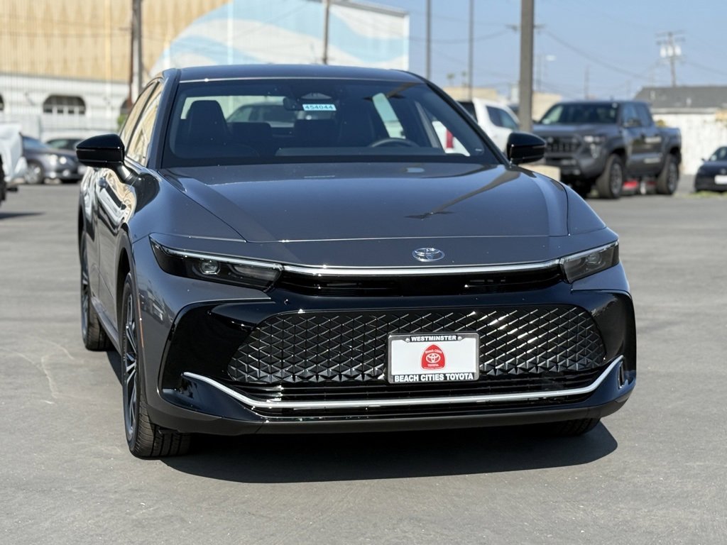 New 2026 Toyota Crown XLE image 3