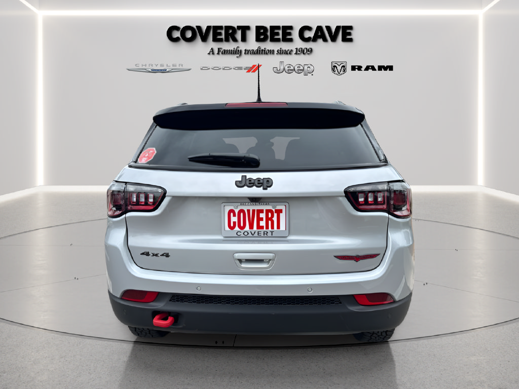 New 2026 Jeep Compass Trailhawk AWD/4WD image 8