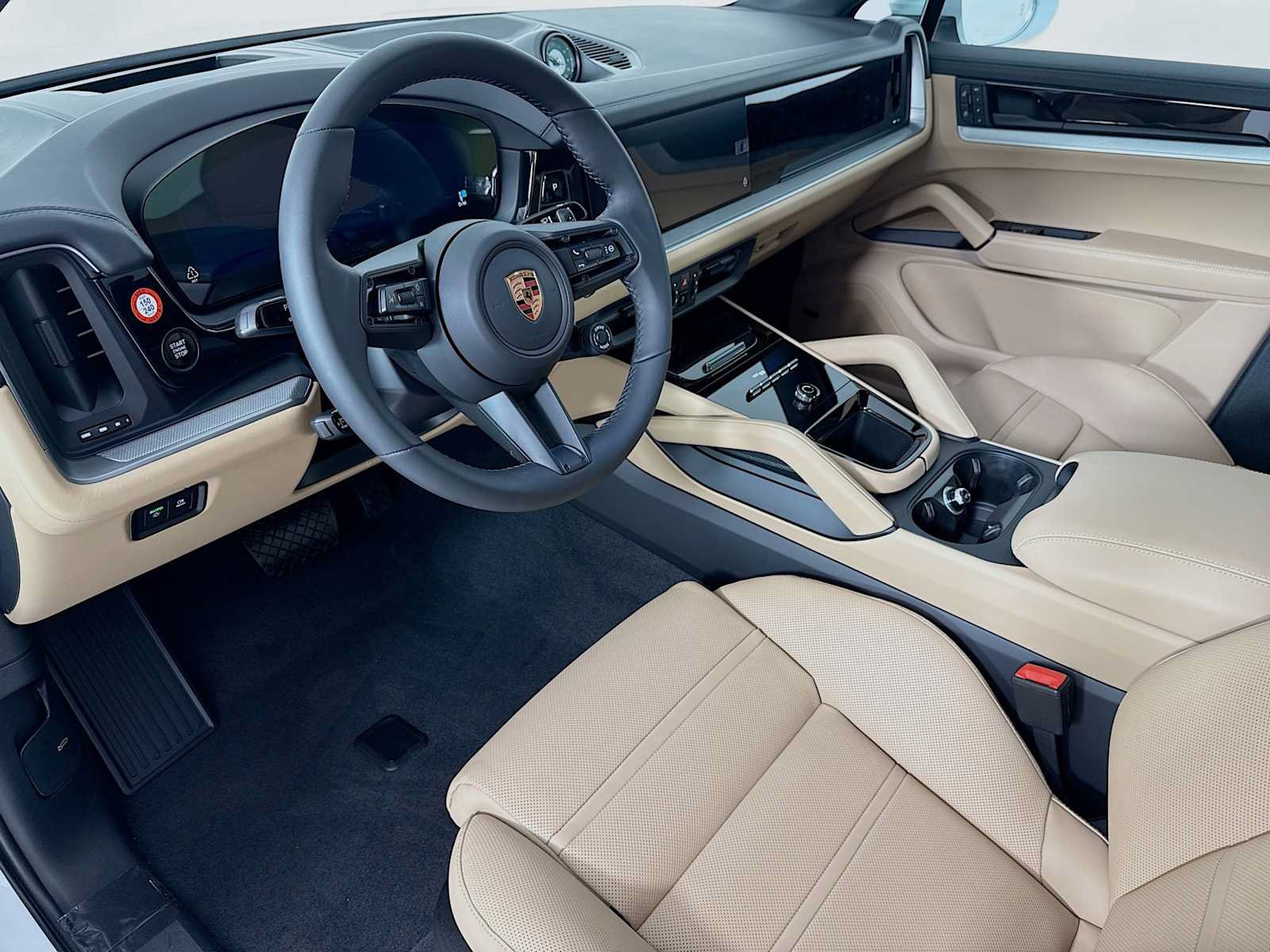 New 2026 Porsche Cayenne Coupe AWD/4WD image 4