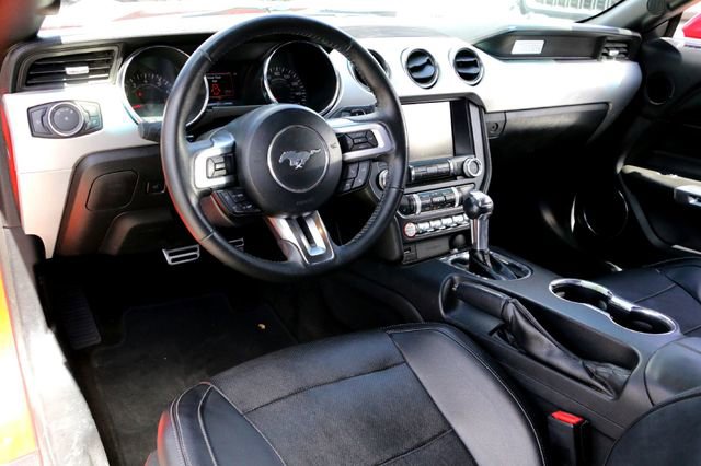 Used 2015 Ford Mustang Premium image 9