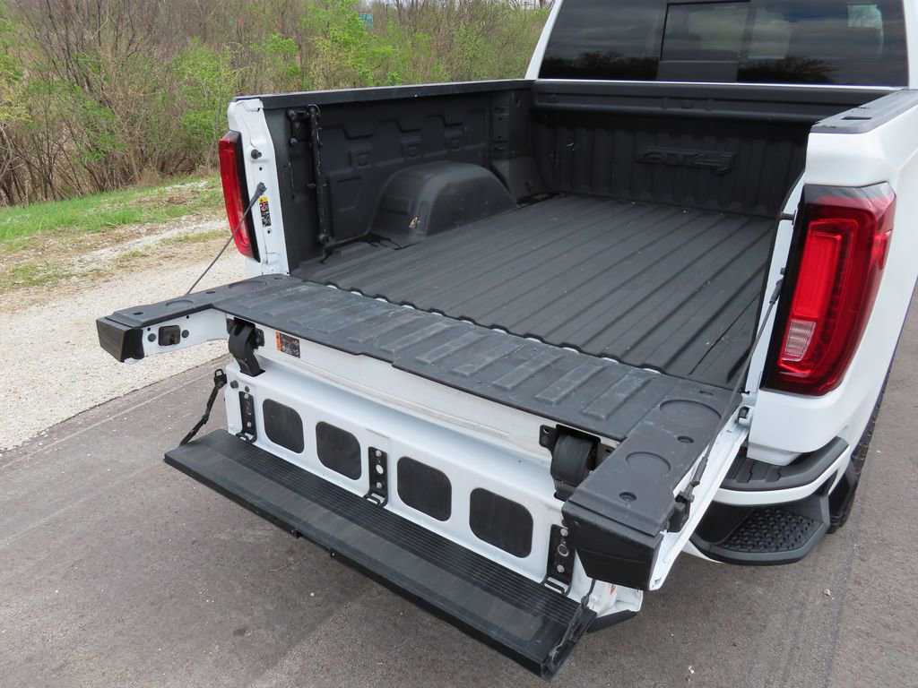 Certified 2023 GMC Sierra 1500 AT4 w/ Technology Package AWD/4WD image 13