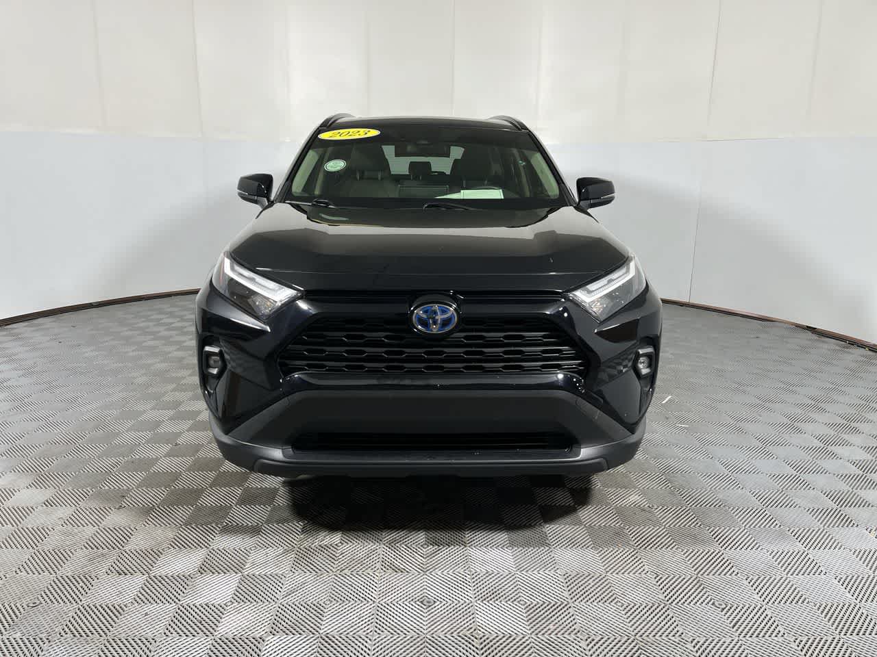 Used 2023 Toyota RAV4 XLE Premium AWD/4WD image 3