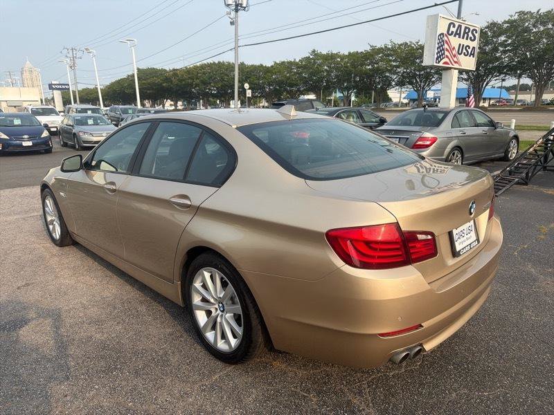 Used 2011 BMW 528i Sedan RWD image 5