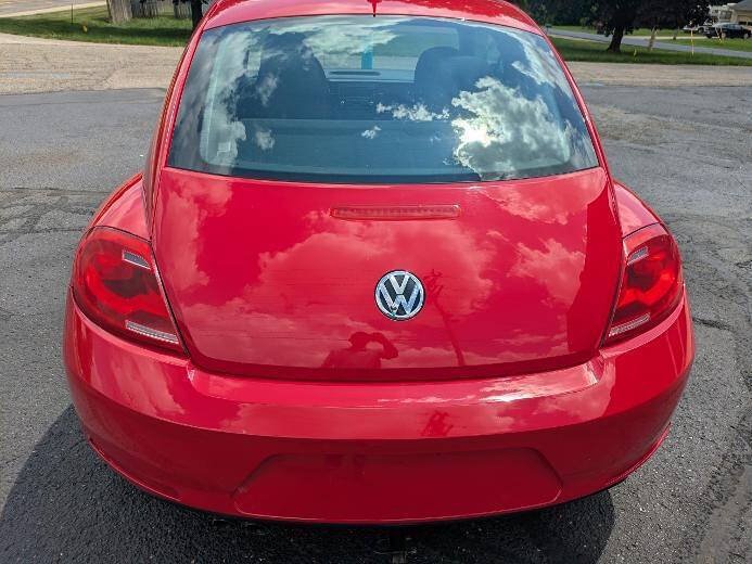 Used 2014 Volkswagen Beetle 2.5 FWD image 9