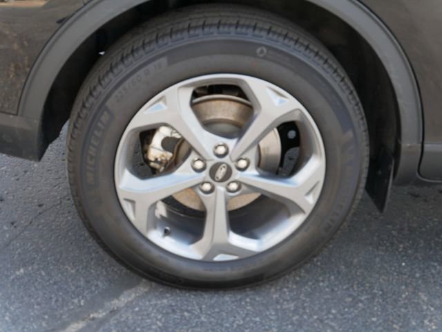 Certified 2025 Ford Escape ST-Line AWD/4WD image 5