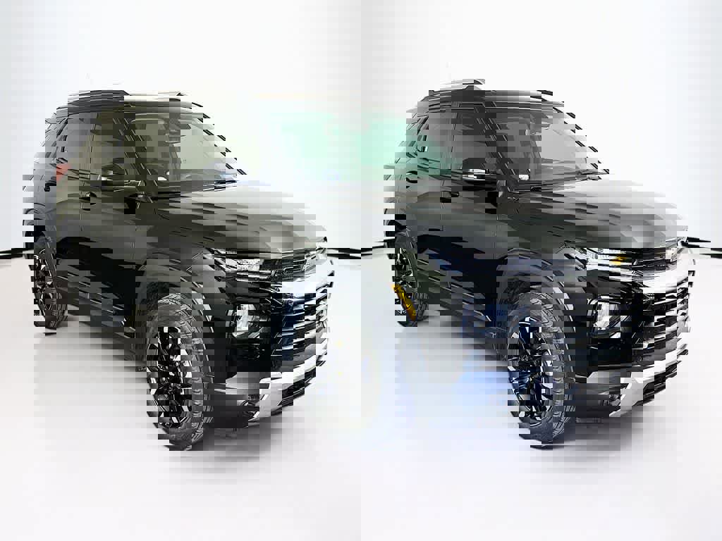 Used 2023 Chevrolet TrailBlazer LT w/ Convenience Package FWD image 23