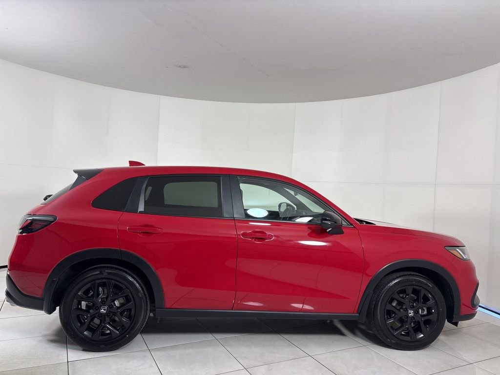 Used 2024 Honda HR-V Sport image 4