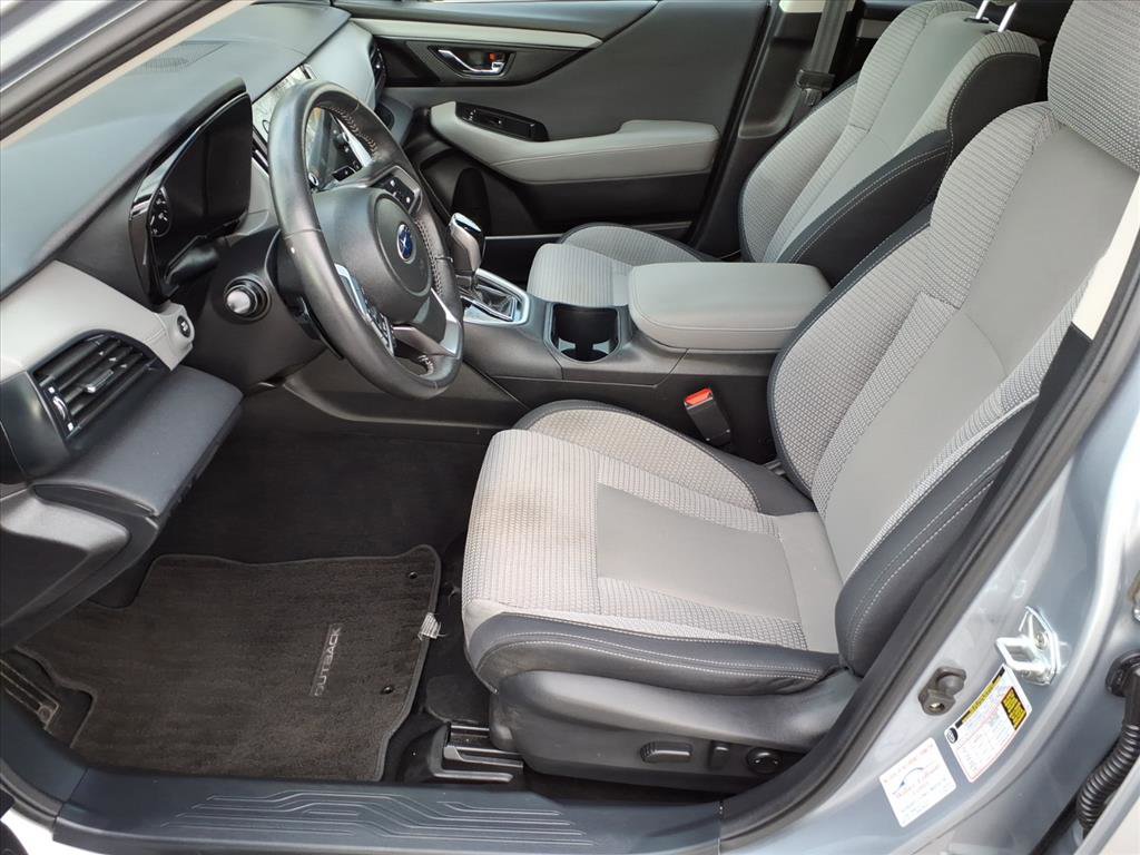Used 2023 Subaru Outback Premium image 10