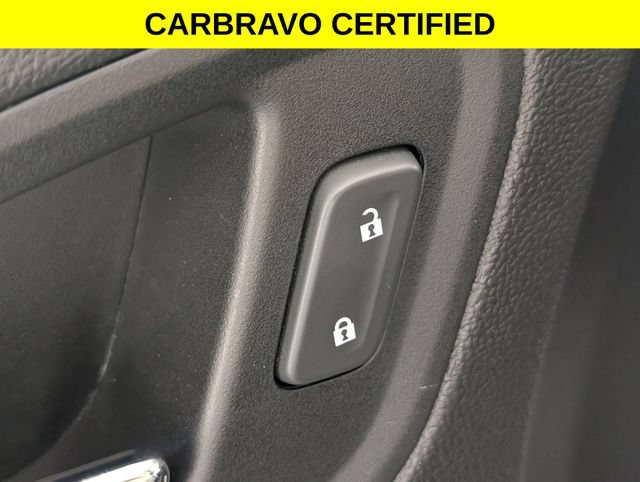 Certified 2022 GMC Canyon AT4 w/ Trailering Package AWD/4WD image 11