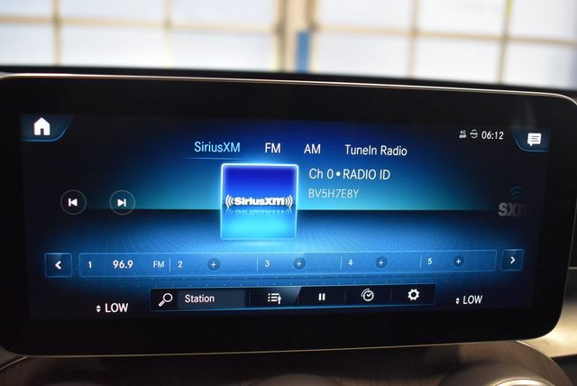 Used 2022 Mercedes-Benz GLC 300 4MATIC image 8