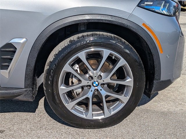 Used 2024 BMW X5 xDrive40i image 11