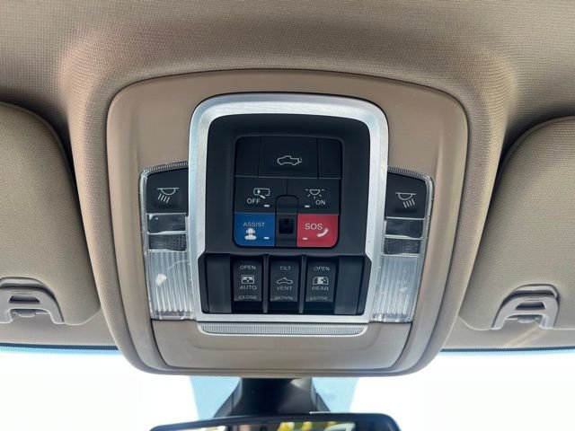 Used 2021 RAM 3500 Laramie AWD/4WD image 35