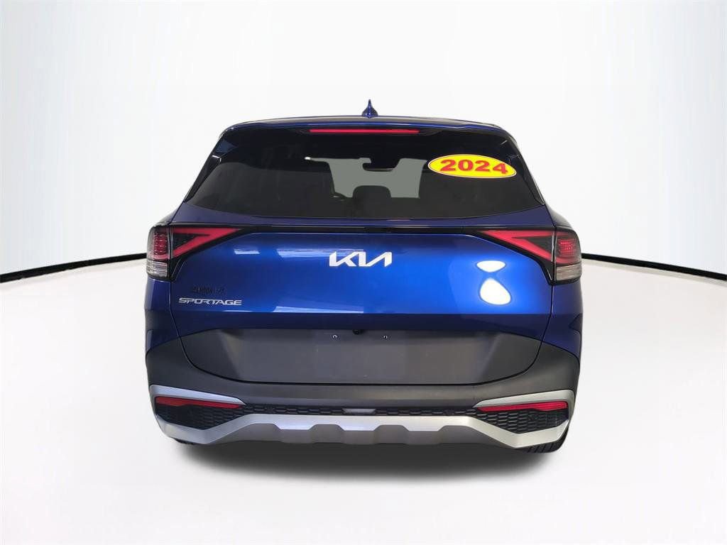 Used 2024 Kia Sportage EX image 6