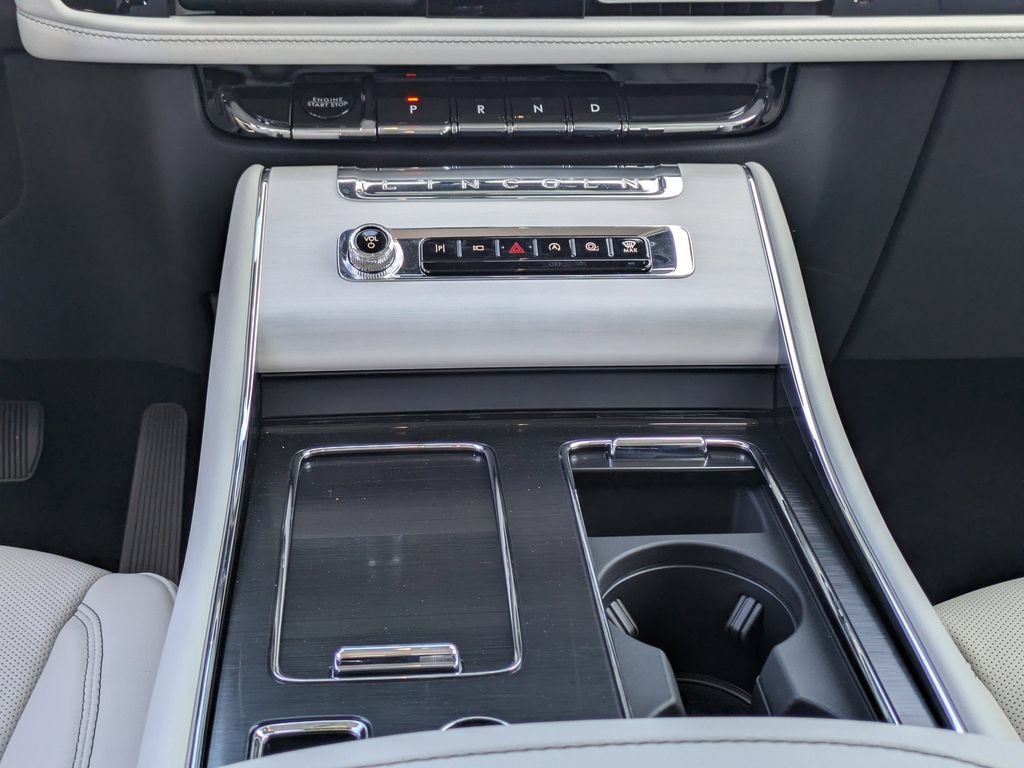New 2026 Lincoln Aviator Reserve w/ Illumination Package RWD image 27