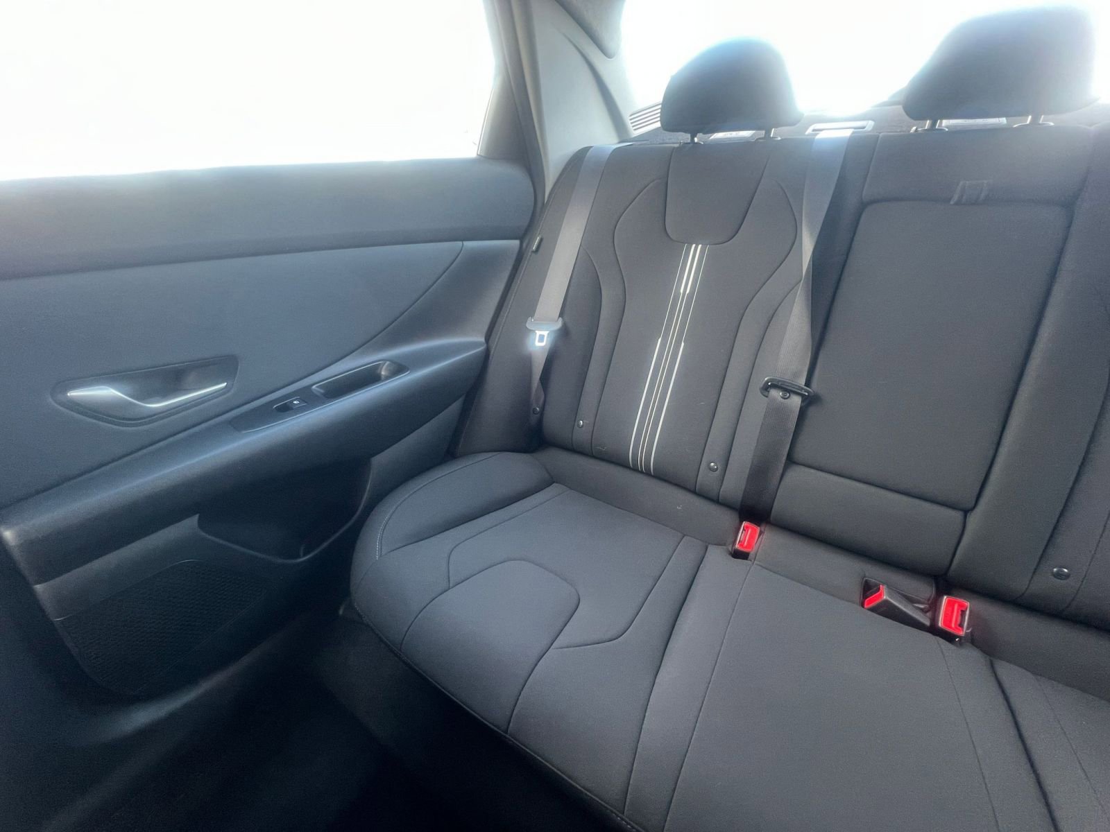 Used 2025 Hyundai Elantra SEL image 39