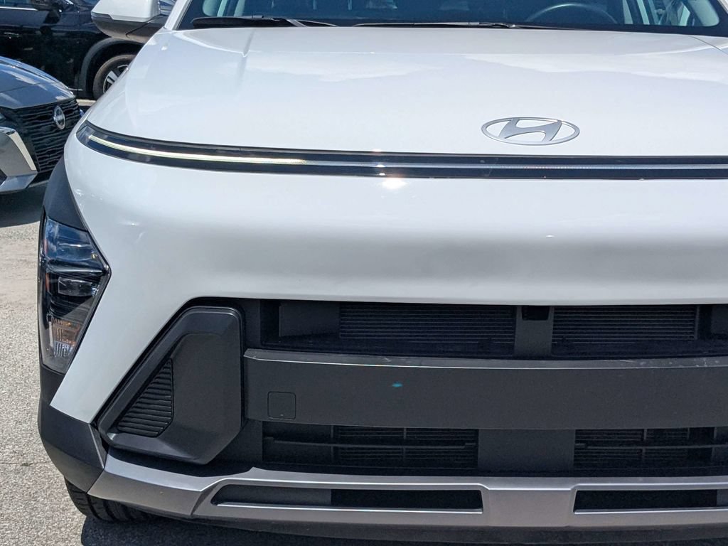 Used 2025 Hyundai Kona SEL AWD/4WD image 9