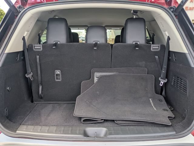 Used 2023 Nissan Pathfinder SL AWD/4WD image 23