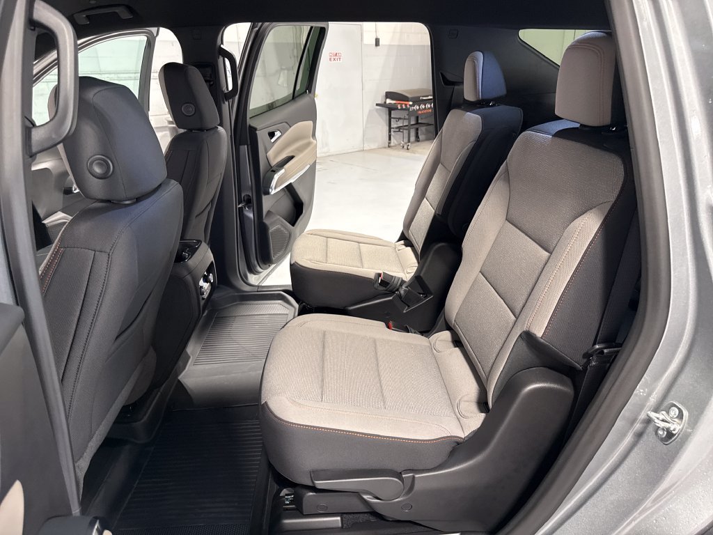 New 2027 Chevrolet Traverse LT w/ Driver Confidence Package AWD/4WD image 40