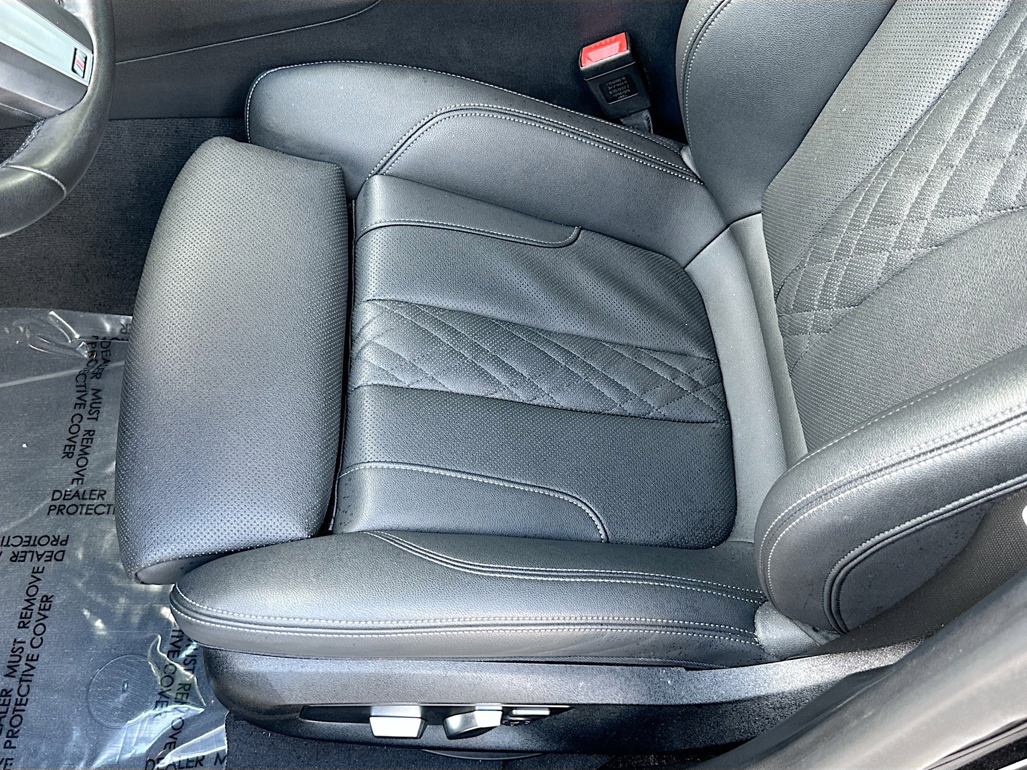 Certified 2023 BMW 530e w/ M Sport Package image 19