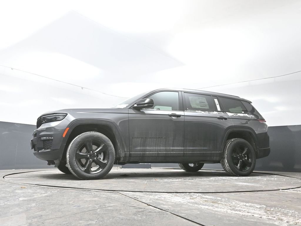 New 2025 Jeep Grand Cherokee L Limited w/ Black Appearance Package image 43