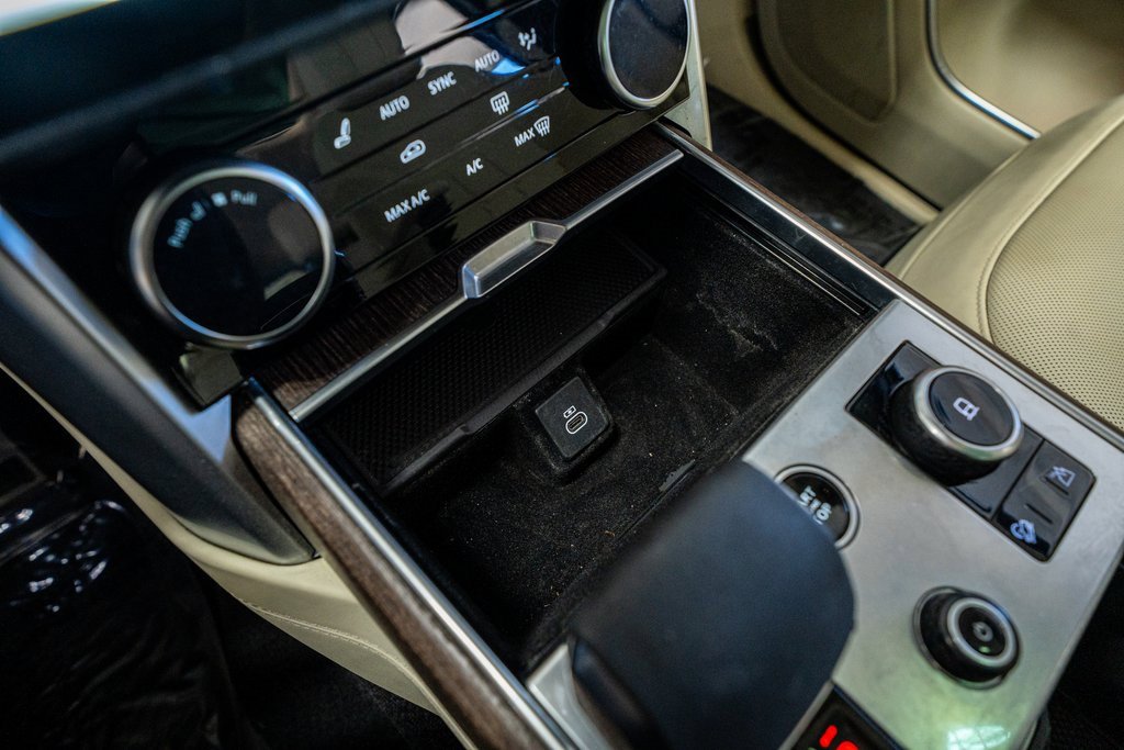 Used 2023 Land Rover Range Rover Long Wheelbase SE image 49