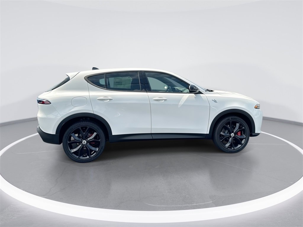 New 2025 Dodge Hornet GT w/ Track Pack image 9